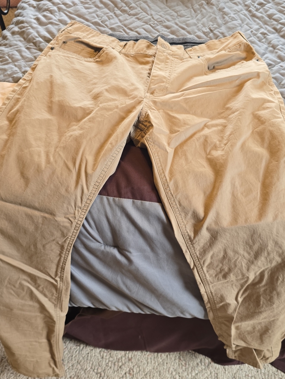 Men's Slim Straight Chino Pants in Tan